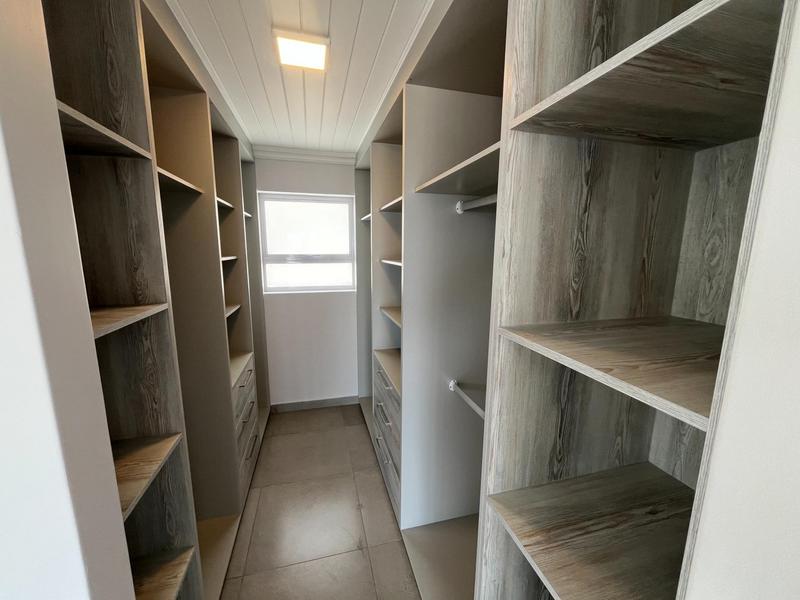 4 Bedroom Property for Sale in Da Gama Bay Western Cape